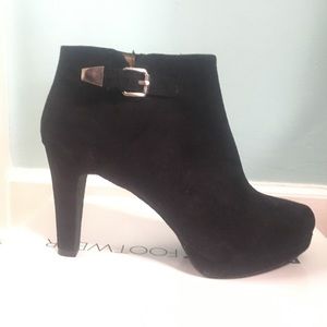 NEW! Black booties.Super cute. Size 10 NWB
